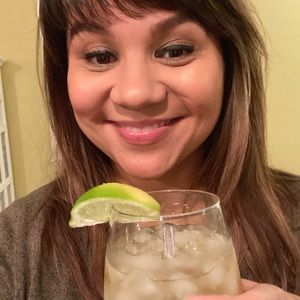 Meet your Posher, Stacy